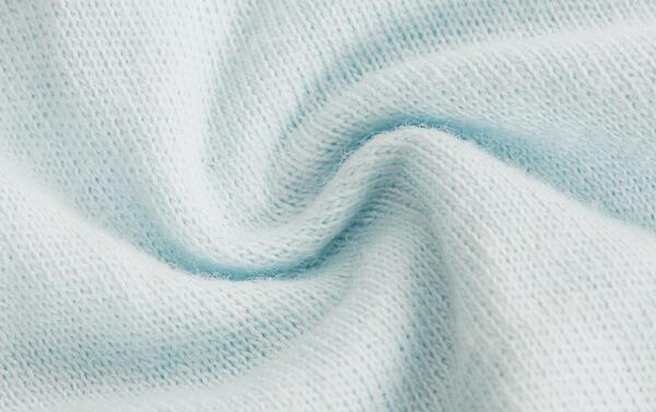 純棉與化學(xué)纖維的防靜電性能對(duì)比